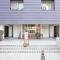 【神奈川県/横浜市港北区篠原台町】白楽ハウス アプローチ