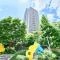 【東京都/渋谷区代官山町】代官山アドレスザ・タワー 外観：多くの緑に囲まれた代官山のシンボルマンション