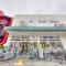 【東京都/練馬区豊玉北】江古田第3ローヤルコーポ  マルエツ新江古田駅前店