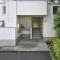 【神奈川県/横浜市神奈川区三ツ沢下町】ガーデン山住宅団地10号棟 エントランス