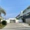 【神奈川県/藤沢市辻堂東海岸】レ・ジェイド辻堂東海岸　 SEA-SIDE VILLA 駐車場