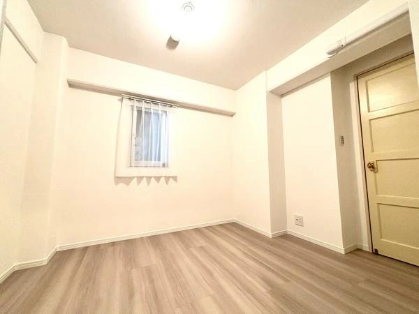 【東京都/渋谷区代々木2丁目】バロール代々木 洋室