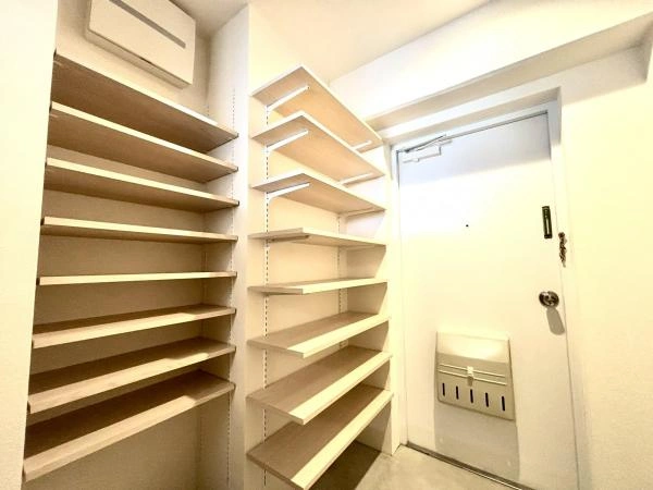 【東京都/渋谷区代々木2丁目】バロール代々木 廊下