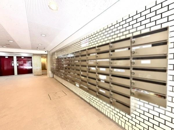 【東京都/渋谷区代々木2丁目】バロール代々木 メールBOX