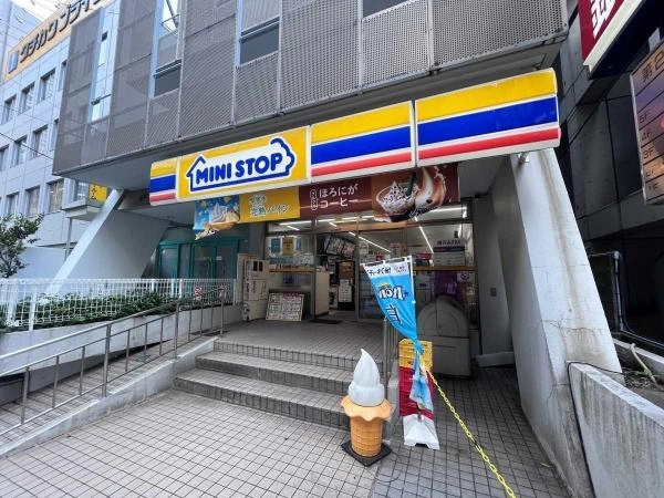 【東京都/渋谷区代々木2丁目】バロール代々木 ミニストップ 代々木二丁目店(現地より約450m):