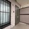 【東京都/小金井市貫井南町】ネオハイツ武蔵小金井 玄関