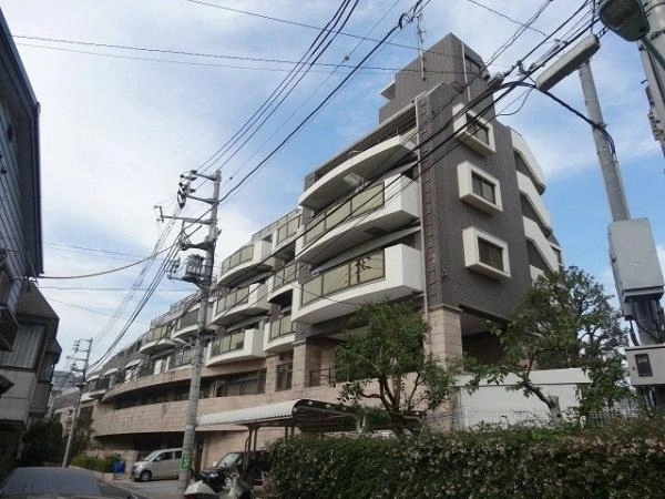 【東京都/渋谷区代々木4丁目】グランエクレール参宮橋 外観