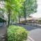 【東京都/世田谷区成城】パークシティ成城 F棟 前面道路