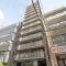 【東京都/千代田区岩本町】グラントゥルース神田岩本町 外観：写真中央の建物