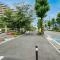 【神奈川県/川崎市高津区久地】溝の口ガーデンアクアス アクアウイングB棟 前面道路
