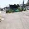 【神奈川県/横浜市戸塚区戸塚町】ヒルズ戸塚ガーデニア A棟 前面道路