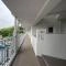 【神奈川県/横浜市戸塚区戸塚町】ベルシャトウ戸塚 弐番館 玄関