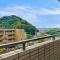 【神奈川県/横須賀市野比】チュリスガーデン湘南野比センター3番館 眺望：※ズーム無し
LDからは緑と海を臨みます(天候による)