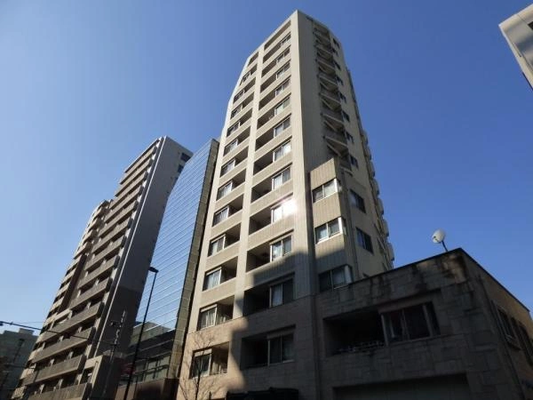 外観：写真手前