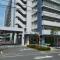 【千葉県/千葉市中央区千葉港】サングランデ千葉みなと アプローチ