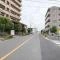 【東京都/足立区綾瀬】アパガーデンコート綾瀬 前面道路（２０２６年６月撮影）