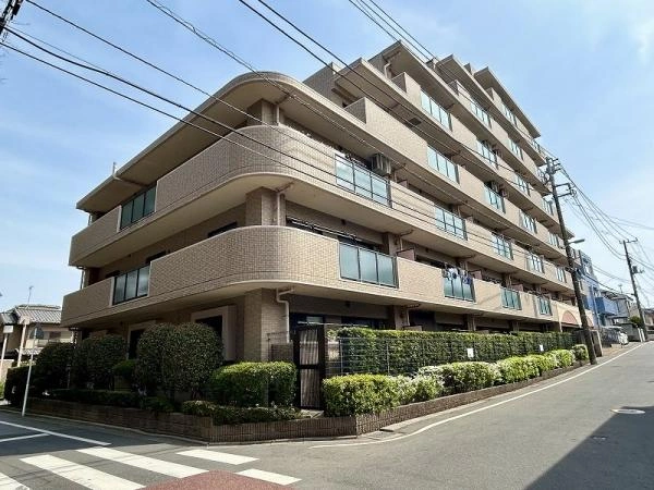 外観：１９９８年築・総戸数３９戸