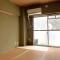 【神奈川県/横浜市戸塚区平戸】パールハイム東戸塚 和室約6帖。便利な押入れ収納付き。