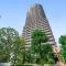 【東京都/江東区豊洲】キャナルワーフタワーズEAST 緑が豊富なマンション敷地内です