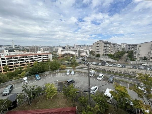 外観:LDK側バルコニーからの眺望♪