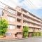 【神奈川県/川崎市宮前区小台】パークサイドヒルズ宮前平 外観:東急田園都市線「宮前平」駅徒歩5分。1998年11月築、ペットと暮らせるマンションです(細則有り)。