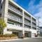 【兵庫県/西宮市霞町】ワコーレ夙川霞町 外観：RC造地上4階地下1階建。阪急神戸線「夙川」駅徒歩7分など、複数路線利用可能な交通利便性良好な立地。