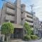 【兵庫県/神戸市灘区薬師通】ハイネスピア六甲薬師通 外観：閑静な住宅街にたたずむマンション