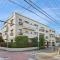 【愛知県/名古屋市千種区日岡町】日岡町パークハウス 外観：地上5階建ての2階部分、南向き角住戸です。大切なご家族の一員であるペットと暮らせます(細則有り)。