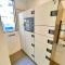 【東京都/台東区雷門】ファミール浅草雷門 不在時でも荷物の受け取りができる便利な宅配ボックスを完備しています。