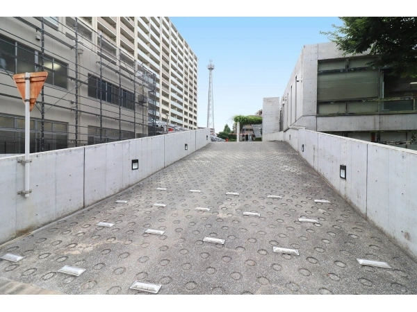 シズナブ池袋本町クリアルーフ