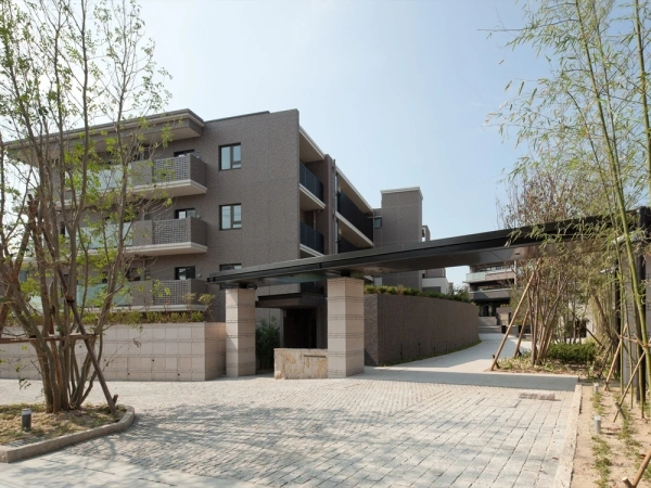 プラウド川名山ガーデン