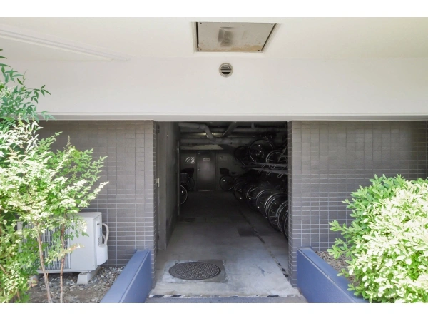 コスモ浦和根岸 壱番館