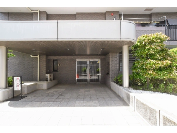 コスモ浦和根岸 弐番館