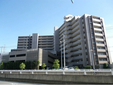 コスモシティ鳩ヶ谷駅前