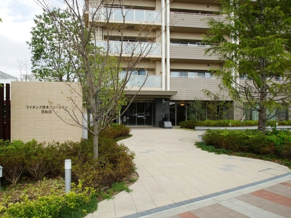 ライオンズ茨木ニューシティB街区