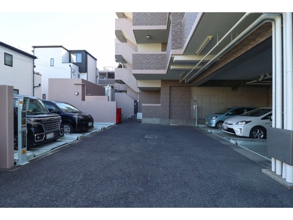 ソフィア川口