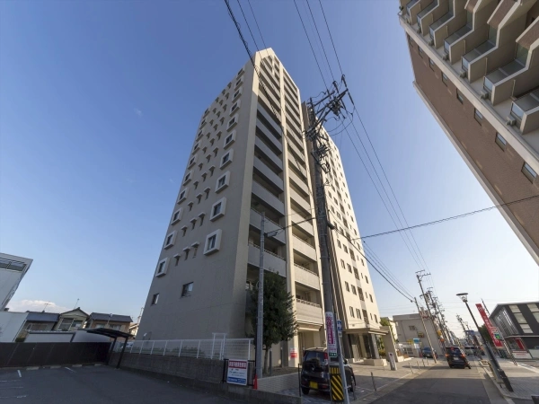 プラウド岩倉