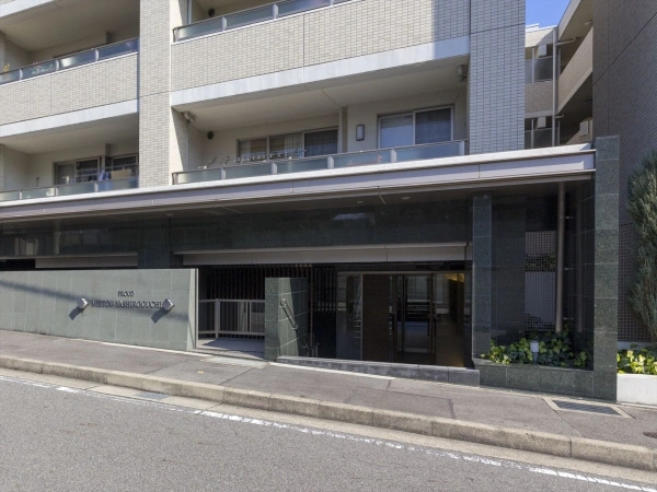 プラウド名東・社口