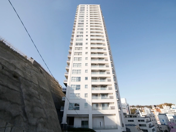 サンコリーヌタワー横須賀中央駅前
