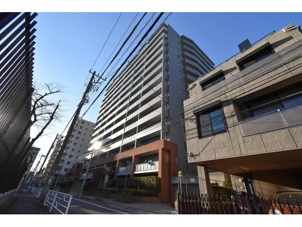 横浜公園通り壱番館