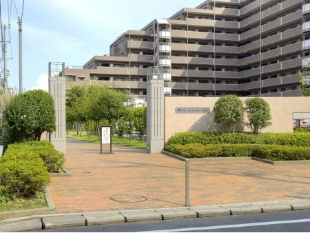 ファミール市川ガーデンプラザウエスト
