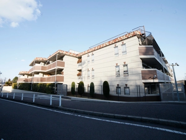 グランシティレイディアント横濱四季の森公園