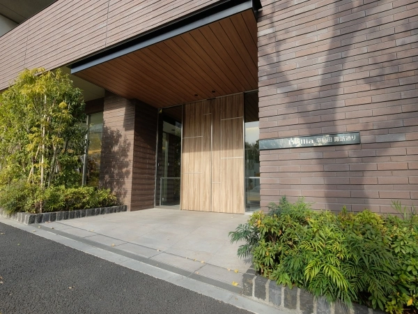 ブリリア早稲田・諏訪通り