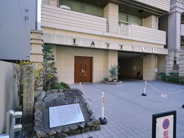 レスタージュ四条烏丸ラティス