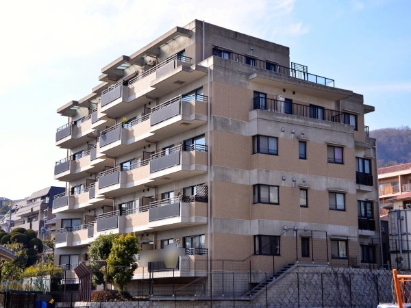 パーク・ハイム芦屋三条町ヒルズ