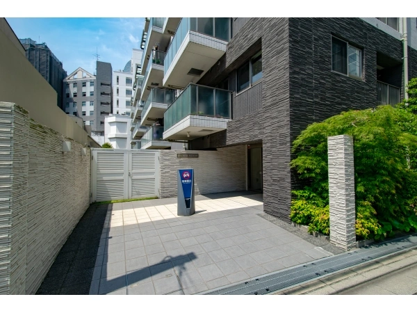 ベリスタ四谷大京町