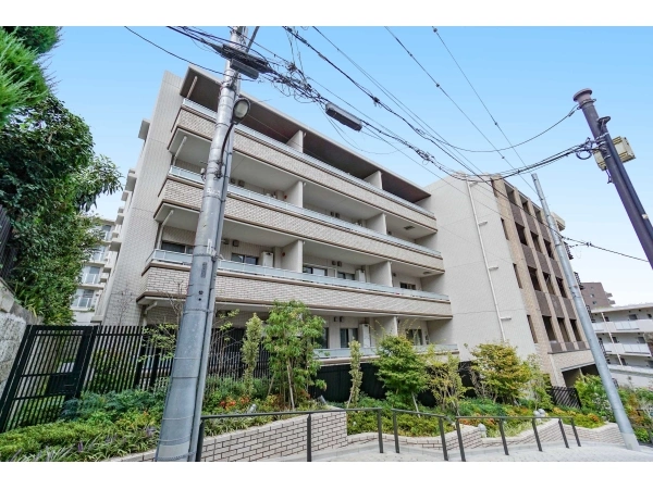 グレンドール新宿牛込柳町
