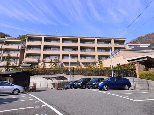 メゾン岡本7丁目