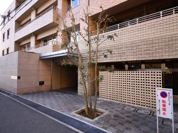 岡本ハウベス