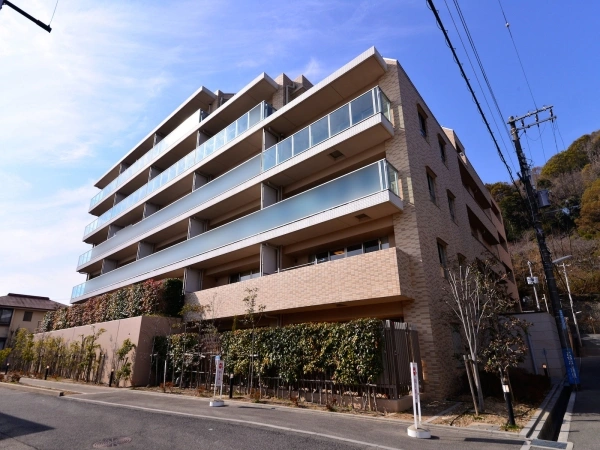 岡本ハウベス